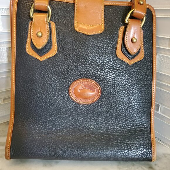 Vintage Dooney and Bourke Turn Lock Shoulder Bucket Bag - Picture 10 of 13